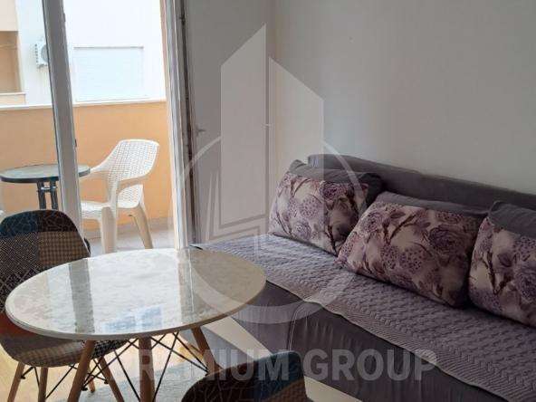 Izdavanje garsonjera 28m², Tuški Put,