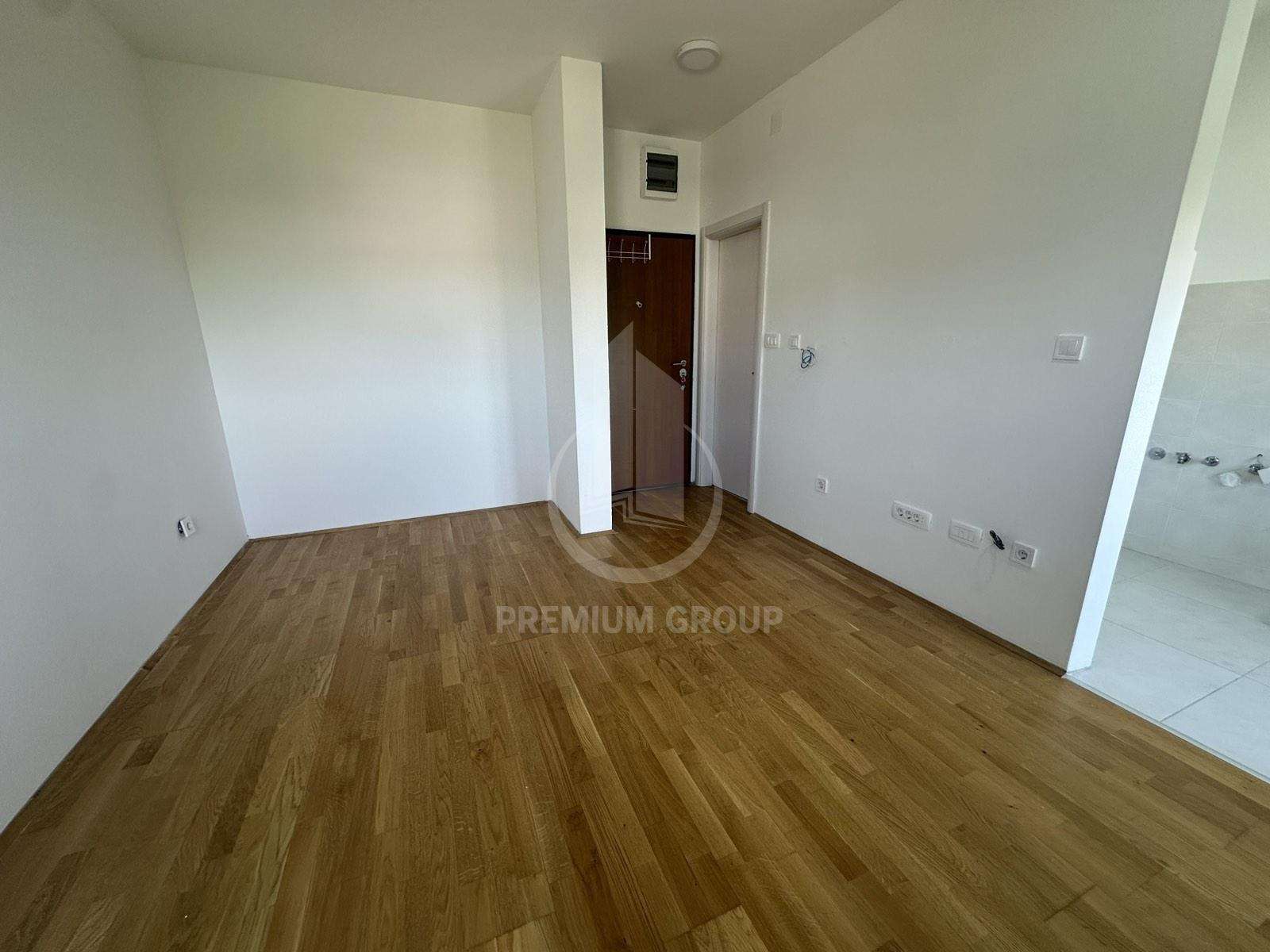 Izdavanje garsonjera 30m², Zabjelo,